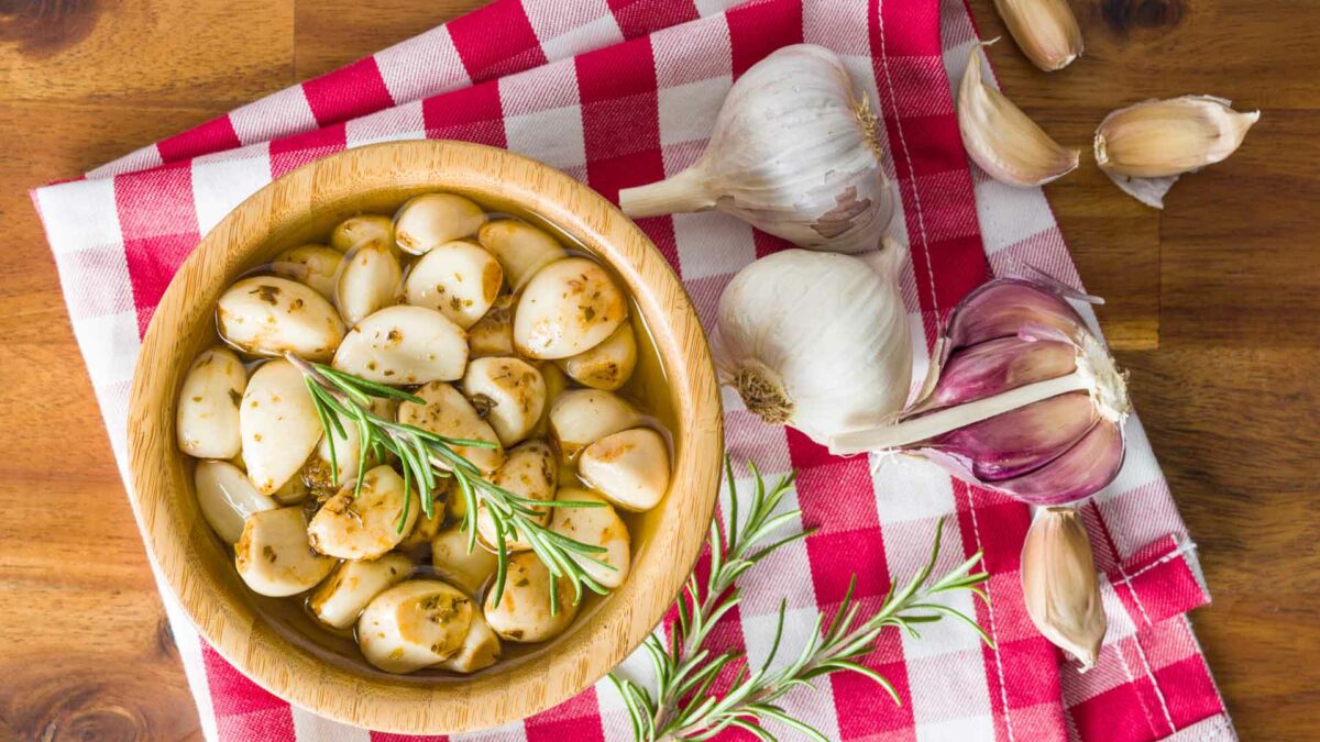 The Cure All Health Benefits of Garlic 01