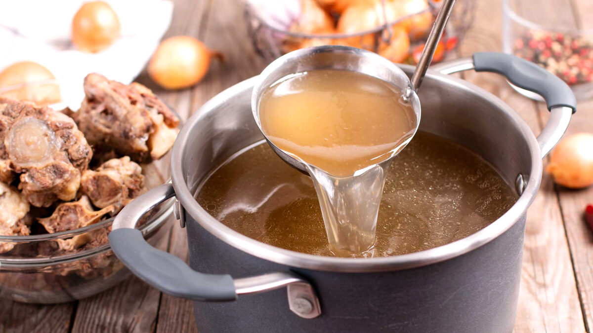 Beef Bone Broth How to Make this Superfood and its Benefits 01